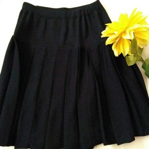 St. John Basics Womens Navy Drop Waist Pleat Skirt